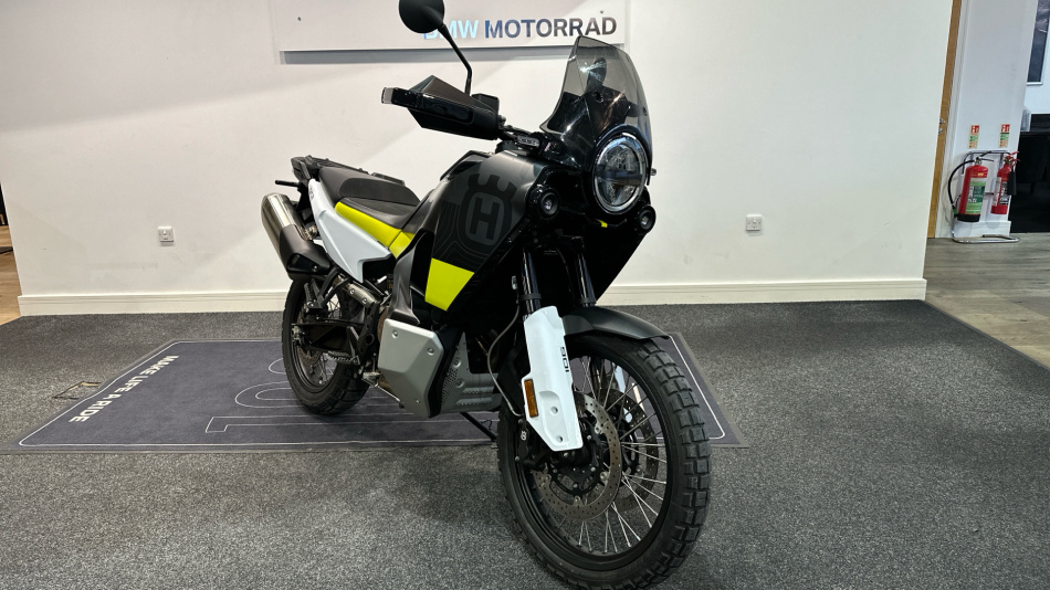 Husqvarna Norden 901 (24MY)